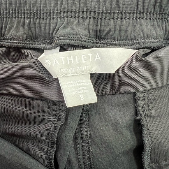 NWT Athleta Trekkie Belted Straight Leg Pant in Black, size 8 - Picture 9 of 13